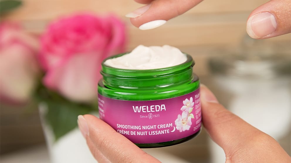 Weleda Smoothing Night Cream (Wild Rose & White Tea) 40ml