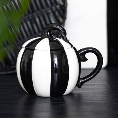 Mug (Lidded) - Pumpkin - Black &amp; White Striped